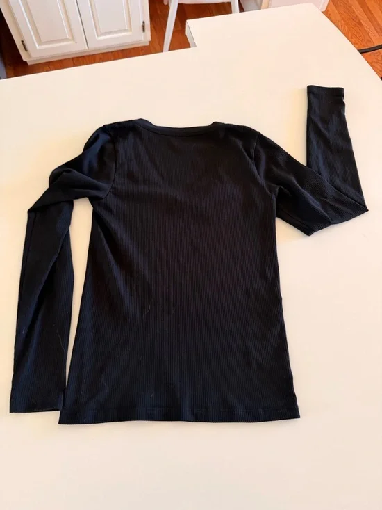 V-Neck Ribbed Long Sleeve Top - Black, Stretch, Size Small - Picture 6 of 10